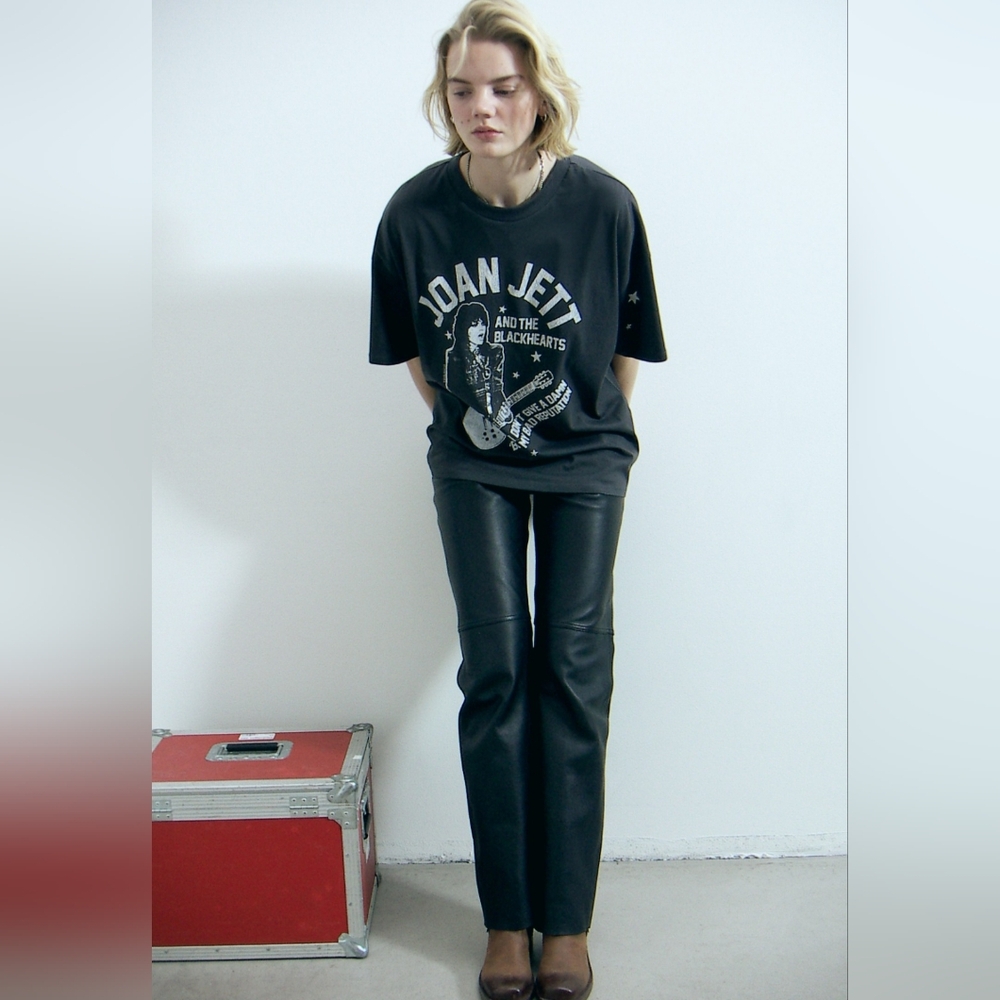 Divided Oversized Tee